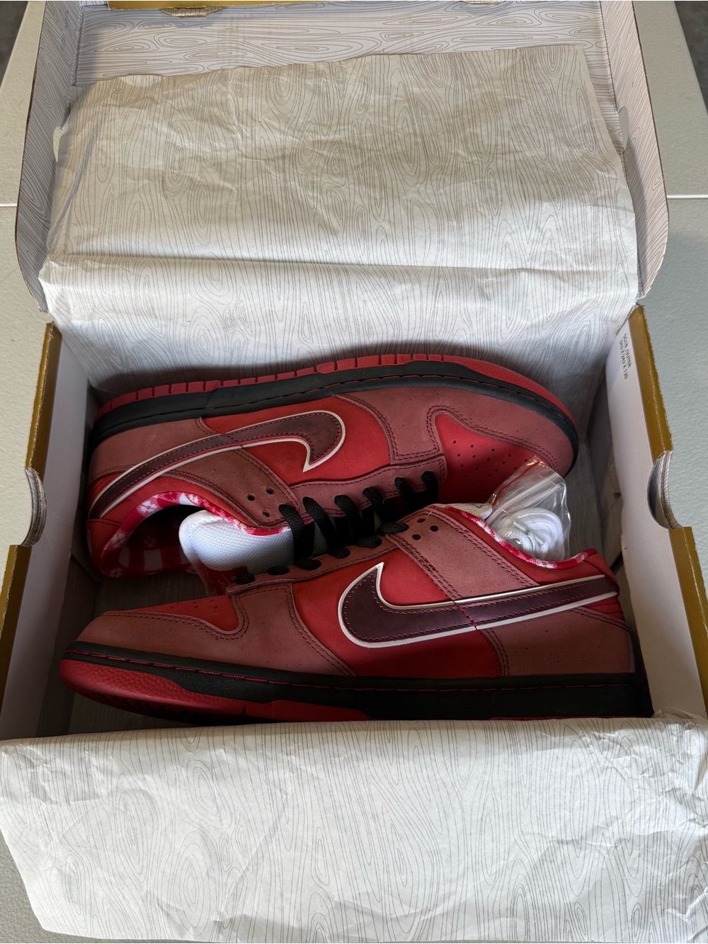 Nike Dunk sb Low Lobster | Men’s Size 12 | Red and Black Low-Top Sneakers